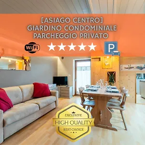 Super Attico Con Wi-fi & Parcheggio In Giardino Appartamento